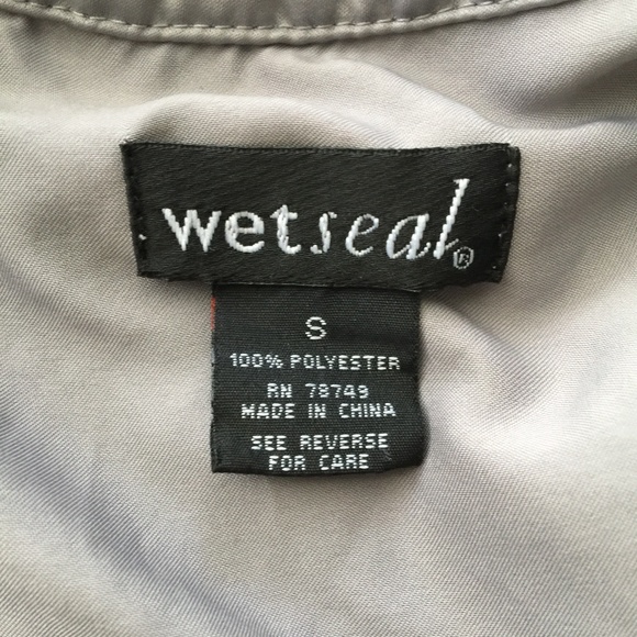 SOLD WET SEAL Grey Cropped Moto Style Snap Jacket - Picture 7 of 8